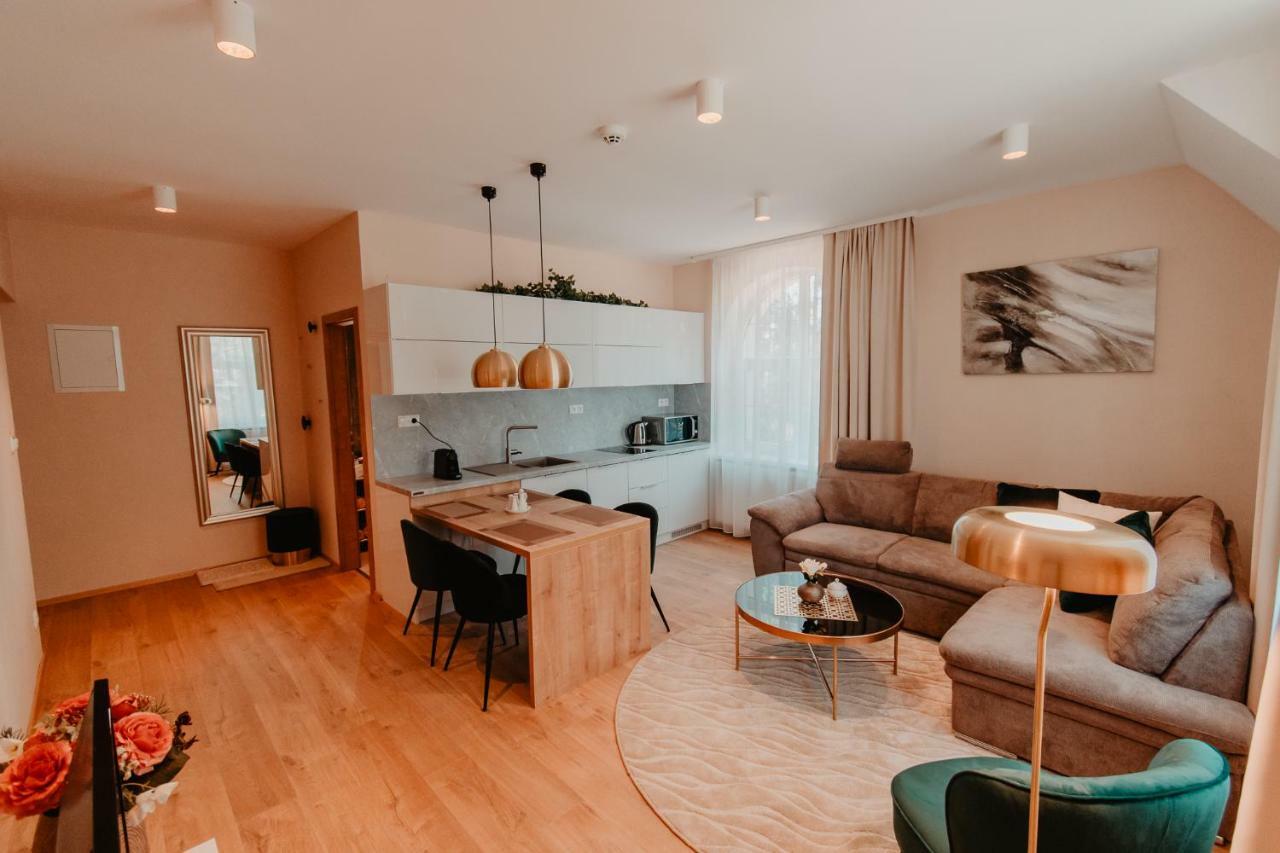 Villa Garden Apartments Poprad Luaran gambar